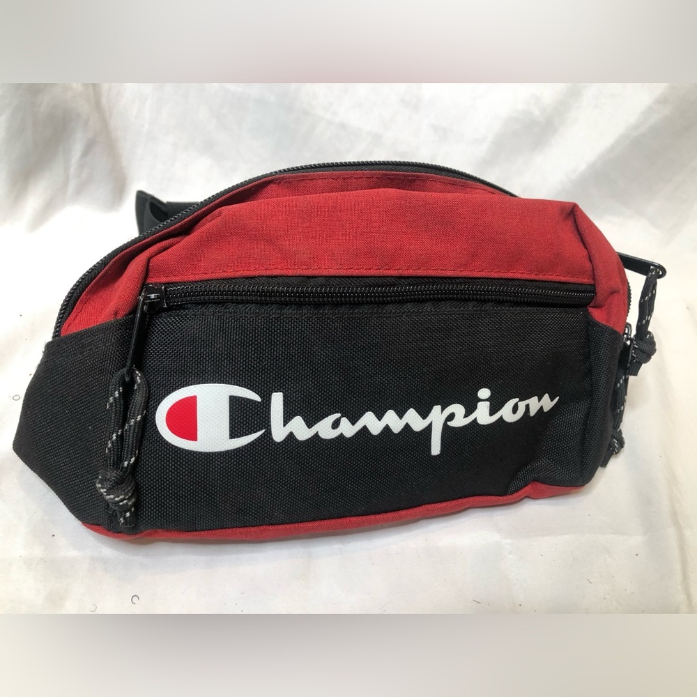 Champion Fanny Pack— Red/Blue